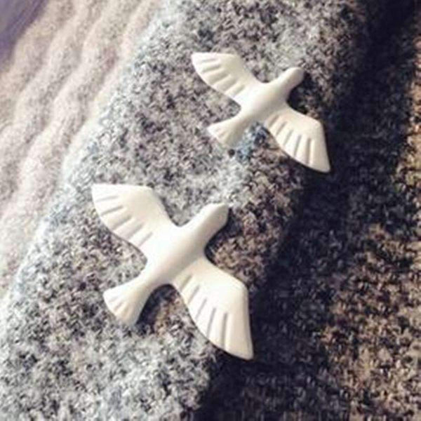 1pcs Chinese fashion jewelry hot retro simple white pigeon brooch, exquisite little animal collar, male and female jewelry whole--JadeMoghul Inc.