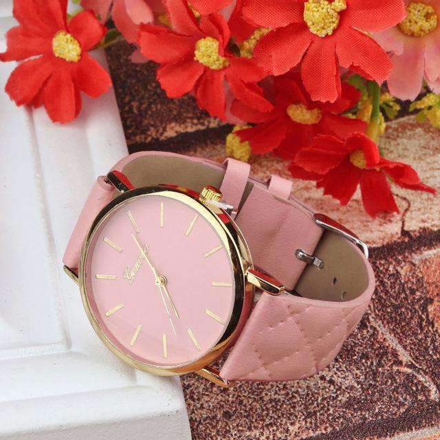 A Women Fashion Watches Quilted Strap Colored Dial Women Fashion Watch AExp