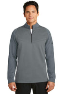 Outerwear Nike Golf Therma-FIT Hypervis 1/2-Zip Cover-Up. 779803 Nike
