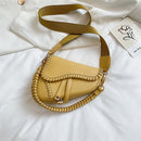 2020 New Fashion Saddle Women Bag One Shoulder Handle Trend Casual Hasp Zipper PU Material Polyester Inside Lock Ornament Bag