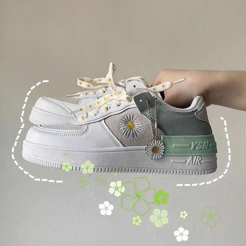 2021 Spring Korean xue sheng ban xie wang Red Little Daisy Sports Shoe