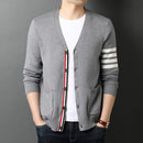 Top Grade New Autum Winter Brand Fashion Knitted Men Cardigan Sweater Black Korean Casual Coats Jacket Mens Clothing 2021
