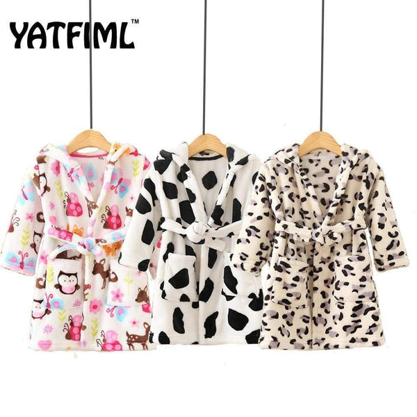 YATFIML 2017New Soft Children's Robes for 2-6Yrs Baby Kids Pajamas Boys Girls Cartoon Sleepwear Bathrobes Kids Hooded Baby Robes