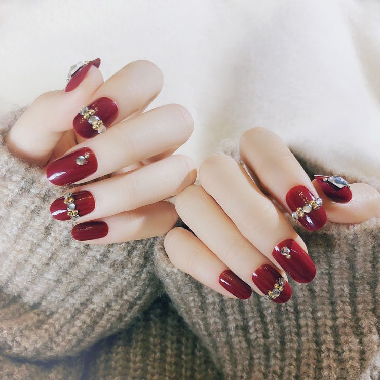 Elegant Burgundy Color Rhinestone Decoration Fake Nail Tips