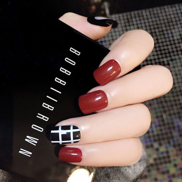 Contrast Color Plaid Design Fashion Women Finger Nail Tips