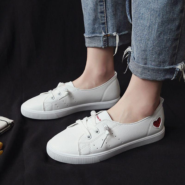 Women Lace-up Heart Pattern Design Flat Sneakers Shoes