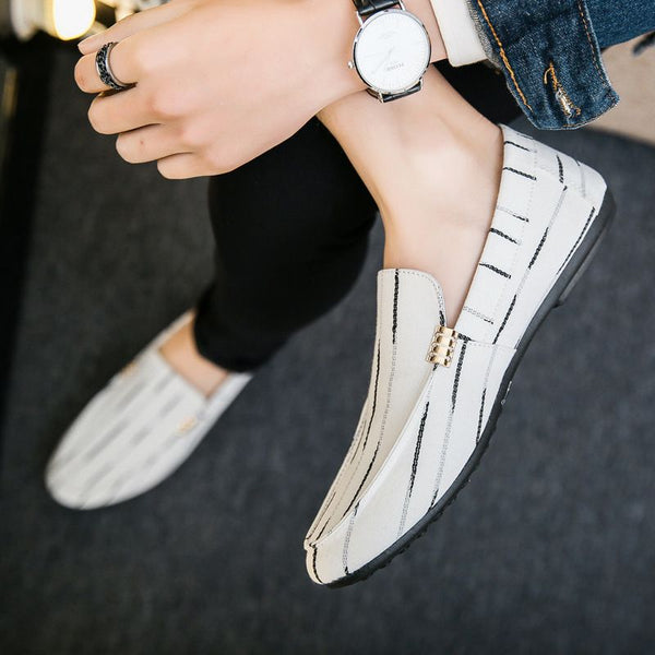 Men New Irregular Stripe Pattern Side Metal Accessory Decor Casual Shoes