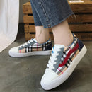 Classic Plaid Pattern Women Round Toe Lace-up Sneakers Shoes