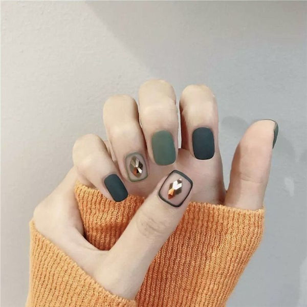 Forest Green Rhombic Shape Diamond Decoration Design Nail Tips
