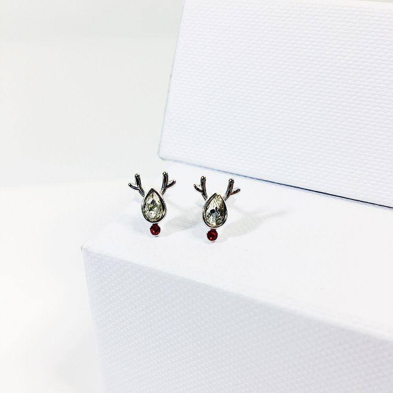Cute Christmas Reindeer Shaped Women Exquisite Silver Stud Earrings