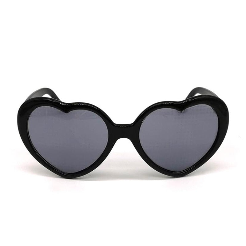 Love Heart Shaped Effects Glasses Watch The Lights Change to Heart Shape At Night Diffraction Glasses Women Fashion Sunglasses