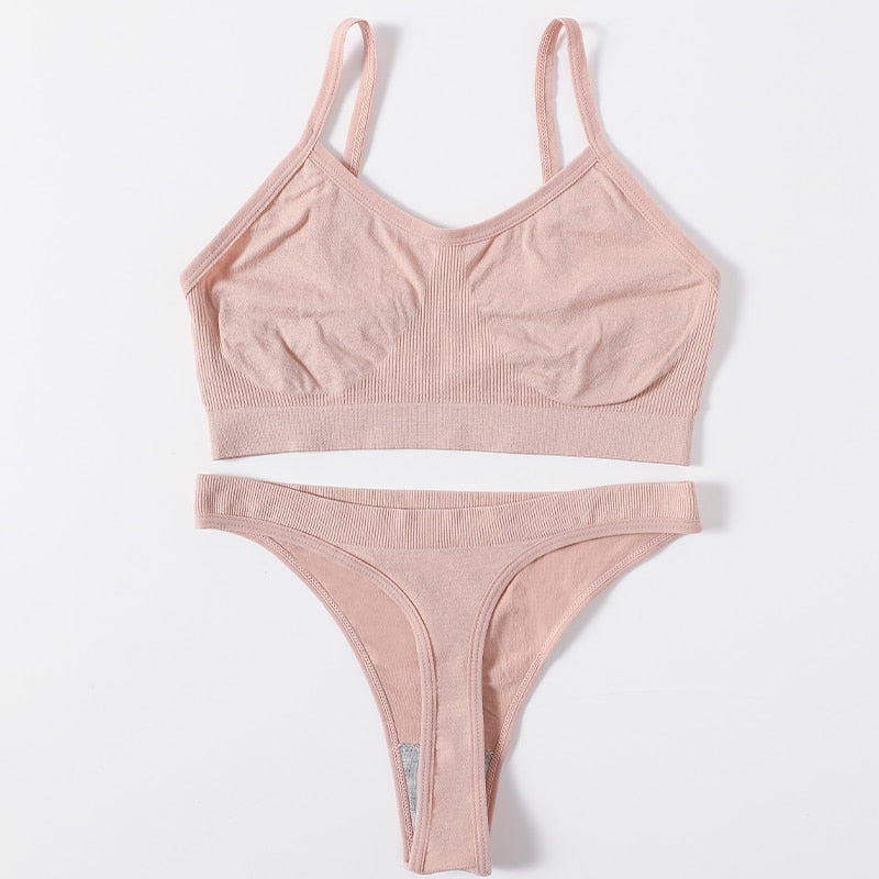 Sexy Women Bra Set Seamless Bra and Pantys Set Sexy Lingerie Set Rib Crop Top Female Brassiere Low Wasit Thong Fitness Underwear