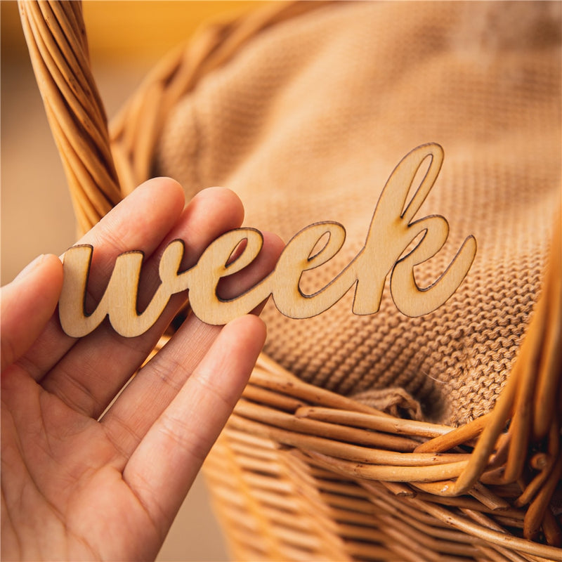 19pcs Wooden Baby Milestone Card For Newborn Baby Photography Engraved Age Milestone Wood Card Month Sticker Newborn Gifts
