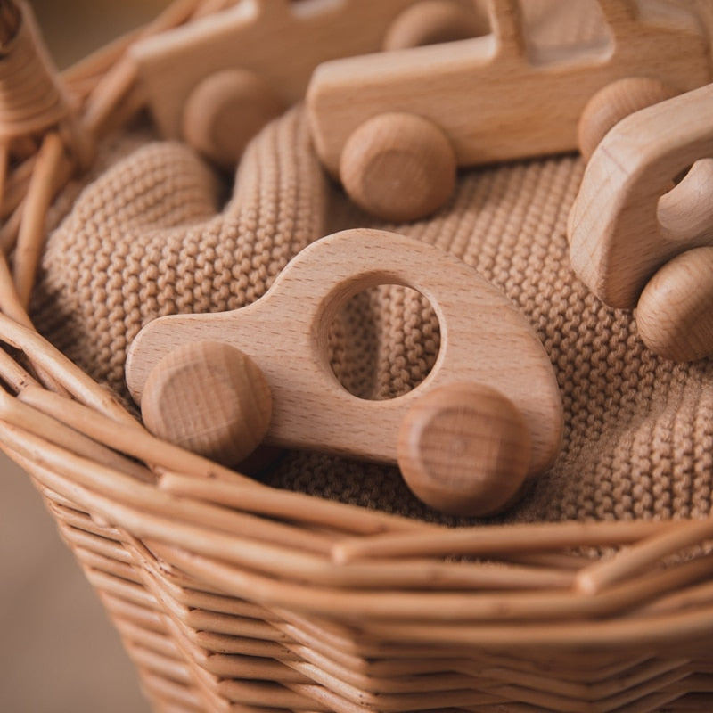 1PC Baby Toy Beech Wood Blocks Cartoon Car Educational Montessori Toys Children Teething Play Gym Baby Birthday Gift Products