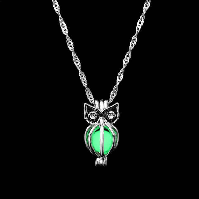 FAMSHIN Fashion Silver Color Charm Luminous Pendant Necklace Women Moon Glowing Stone Necklace Christmas Necklaces Jewelry Gifts