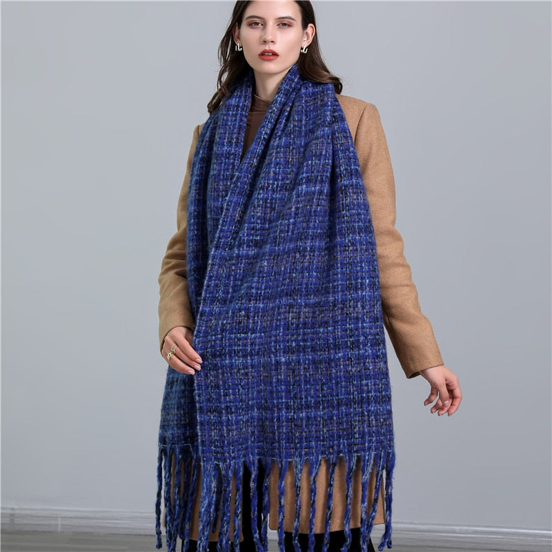 2022 New Women Plaid Scarf Winter Pashmina Shawls Cashmere Thick Wraps Lady Tassel Warm Scarves Rainbow Hairy Bufanda