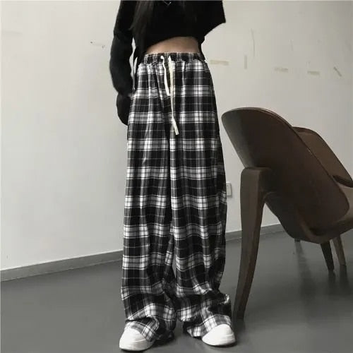 Black and White Plaid pants Oversize New Women Casual Loose Wide Leg Trousers Ins Retro Teen Straight Trousers Hiphop Streetwear