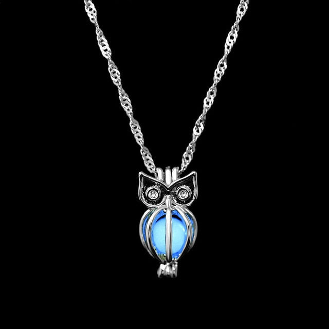 FAMSHIN Fashion Silver Color Charm Luminous Pendant Necklace Women Moon Glowing Stone Necklace Christmas Necklaces Jewelry Gifts