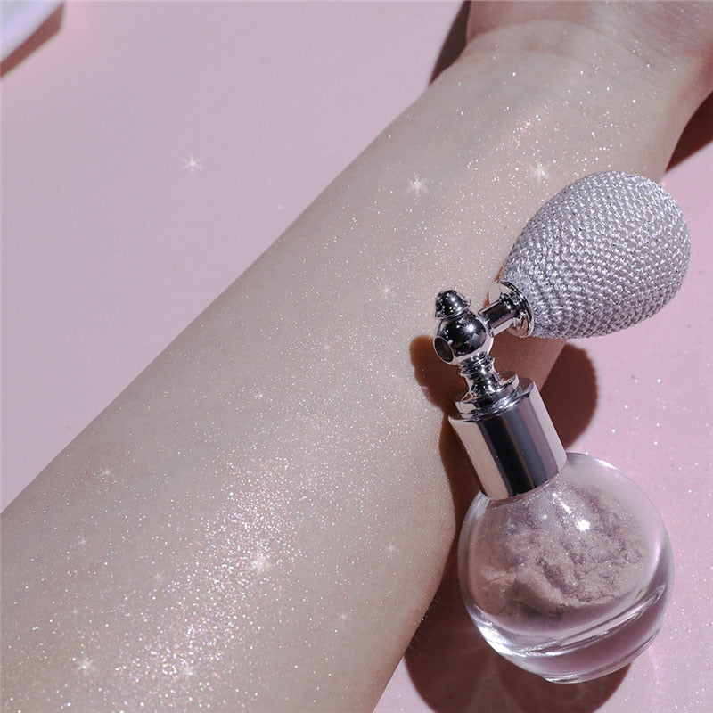 Fashion Highlighter Powder Spray High Gloss Glitter Powder Spray Shimmer Sparkle Powder Makeup for Face Body Highlight Makeup