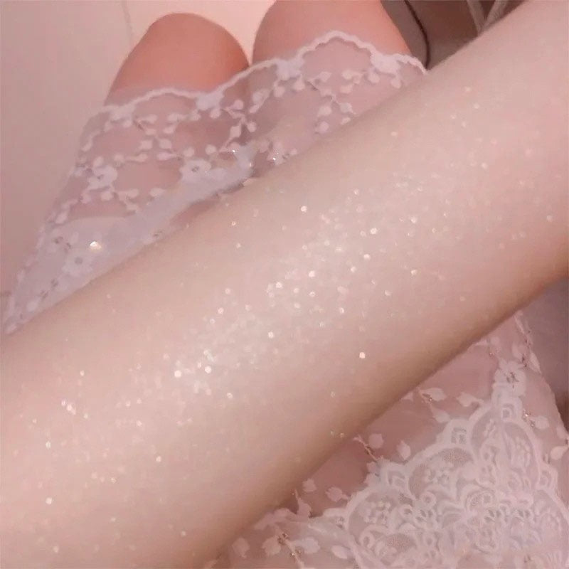 Fashion Highlighter Powder Spray High Gloss Glitter Powder Spray Shimmer Sparkle Powder Makeup for Face Body Highlight Makeup