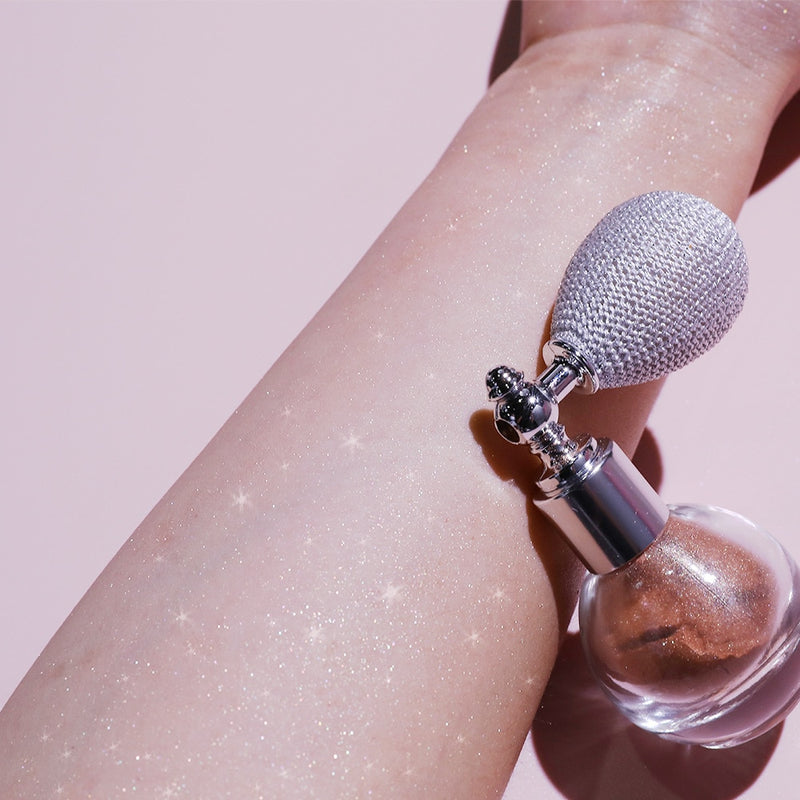 Fashion Highlighter Powder Spray High Gloss Glitter Powder Spray Shimmer Sparkle Powder Makeup for Face Body Highlight Makeup