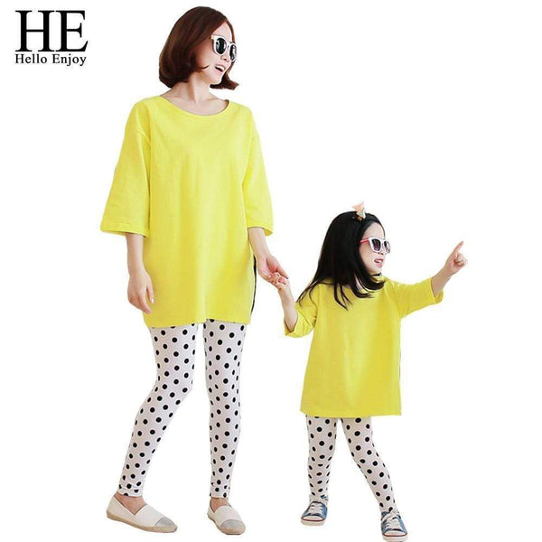 HE Hello Enjoy Family Matching Outfits 2017 autumn casual mother and daughter clothes (Loose T-shirt + dot pants) clothing set