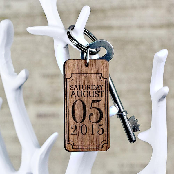 Cute Keychains Custom Special Date Keyring - Rectangle Frame Design