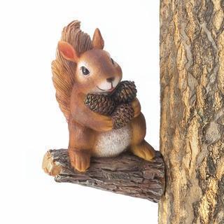 Modern Living Room Decor Gathering Squirrel Tree Decor