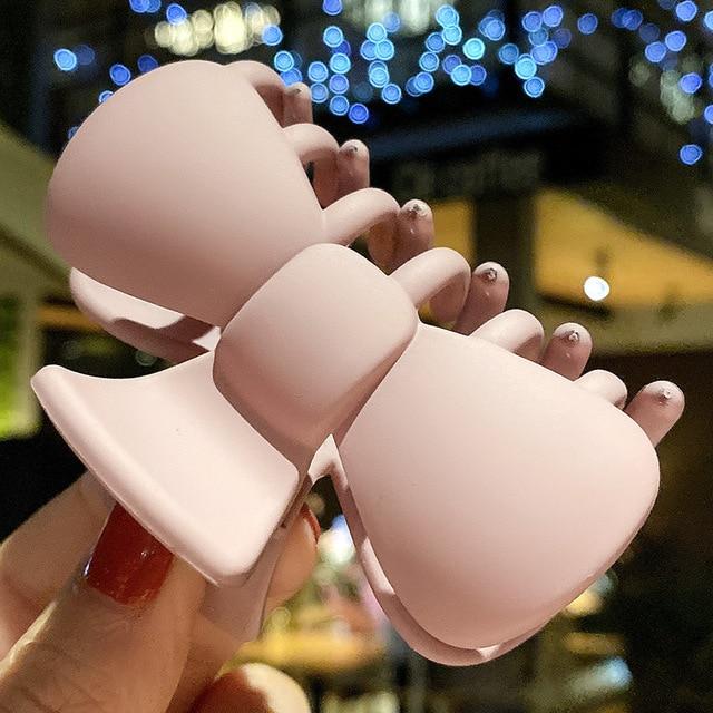 New Cute Candy Colors Banana Shape Hair Claws Women Girls Sweet Hair Clips Ponytail Holder Hairpins Fashion Hair Accessories AExp