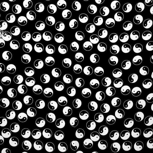 New Design Fashion Hip Hop 100% Cotton Skull Bandana Square Scarf Black Paisley Bicycle Headband For Women/Men/Boys/Girls AExp