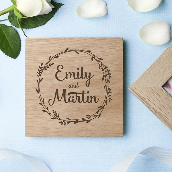 Personalized Photo Gifts Romantic Wreath Frame Oak Photo Cube