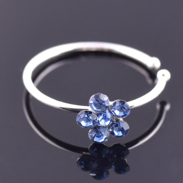 Men Women Fake Crystal Nose Piercing Body Jewelry Floral Nose Hoop Nostril Nose Ring Tiny Flower Helix Cartilage Tragus Ring