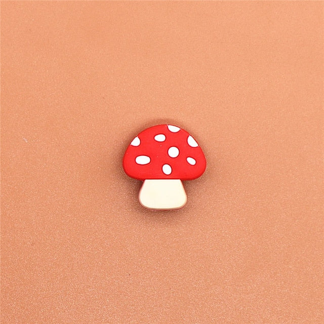 Single Sale 1pcs Shoe Charms Cartoon Heart-shaped Garden Shoe Accessories Buckle Decorations Fit Croc Wristband JIBZ Kids X-mas