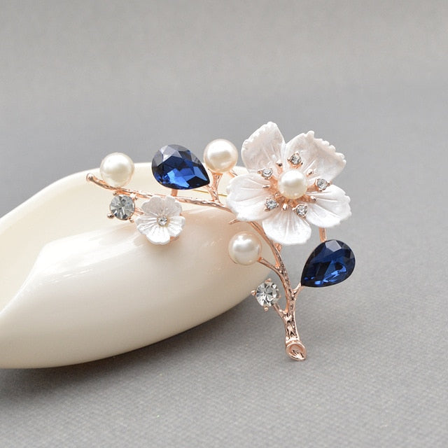CINDY XIANG Shell And Pearl Flower Brooches For Women Elegant Fashion Pin Red Crystal Brooch Wedding Jewelry High Quality