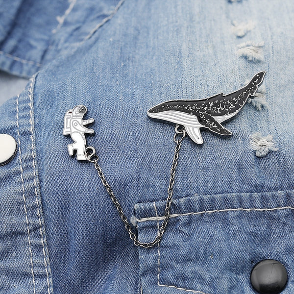 Fashion Cartoon Brooch Fish Badges Astronaut Dolphin Shark Whale Origami Crane Enamel Pins Denim Bag Marine Animal Jewelry Women