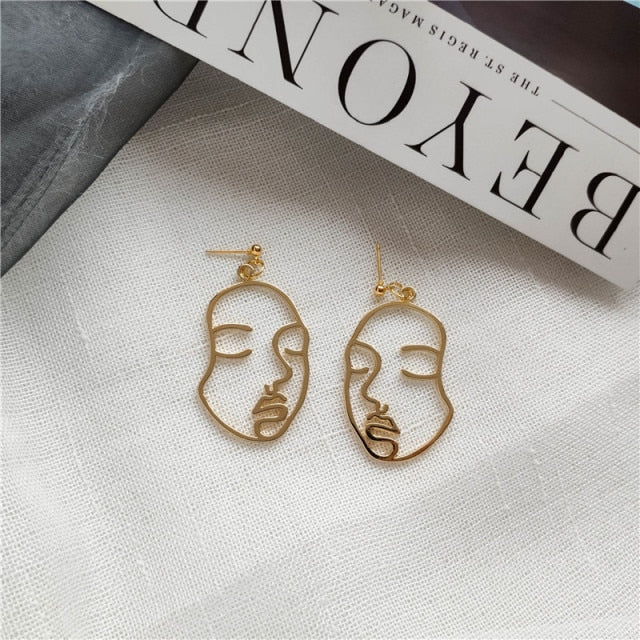 Punk Human Face Drop Earrings For Women Retro Abstract Hollow out Statement Hand Metal Fashion Dangle Earring Jewelry