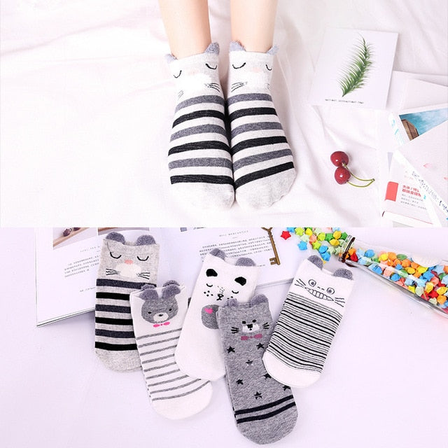5 Pairs Lot Cotton Women Socks Female Casual Boat 3D Pack Cartoon Harajuku Unicron Cat Cute Invisiable Funny Girl Ankle Sock Set