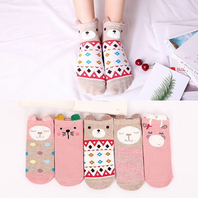5 Pairs Lot Cotton Women Socks Female Casual Boat 3D Pack Cartoon Harajuku Unicron Cat Cute Invisiable Funny Girl Ankle Sock Set