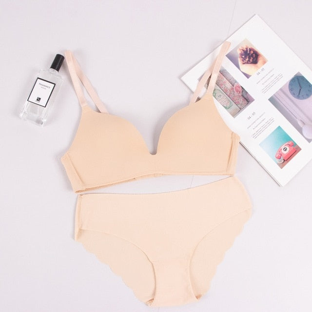 Seamless Bra Set for Women Underwear Push Up Lingerie Set Wire Free Bra and Panty Set Comfortable Intimates Female 2021