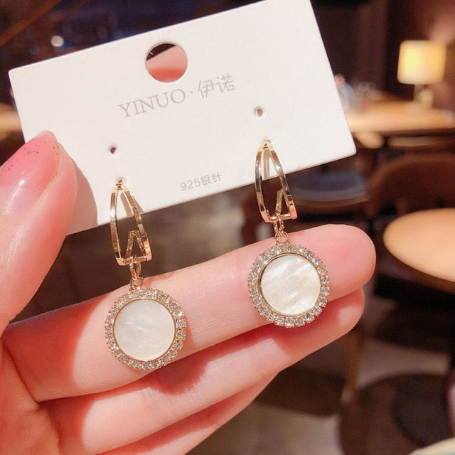 New earrings 2020 tide simple female senior sense niche small French net red earrings small earrings Elegant Prevent Allergy