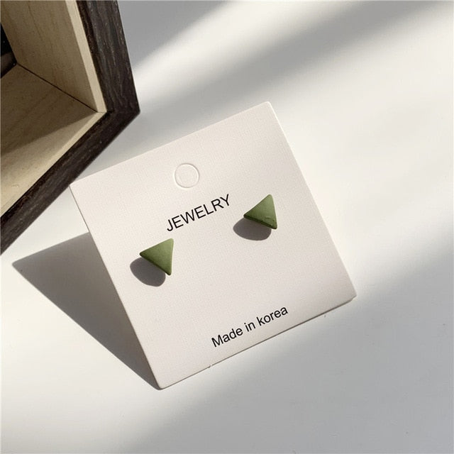 Sweet Acrylic Heart Stud Earrings Delicate Gold Color Mini Ear Studs Trendy Ear Nails For Women Girls Jewelry Gift