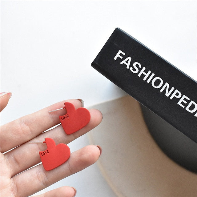 Sweet Acrylic Heart Stud Earrings Delicate Gold Color Mini Ear Studs Trendy Ear Nails For Women Girls Jewelry Gift