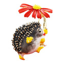 Wuli&baby Lovely Hold Flower Hedgehog Brooches Women 8-colors Animal Pet Party Office Causal Brooch Pins Gifts ёжик с ромашкой