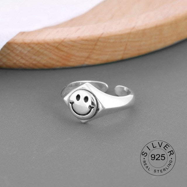 Hot Sale Happy Smiley Face Lightning Stamp Tibetan Ring Big Large Retro Vintage Golden Gothic Women Jewelry Rings