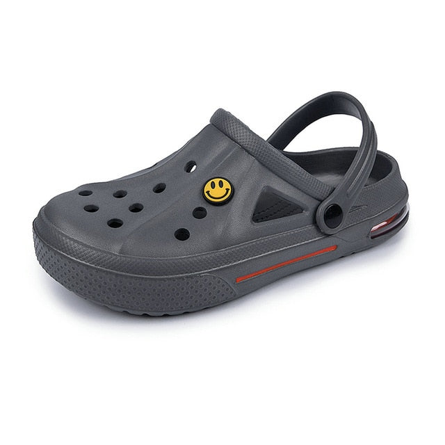 Newbeads Crocks Crocse Sandals Hole Shoes Couple Home Slippers Summer Hollow Out Smiling Face Buckle Men and Women Beach Flat