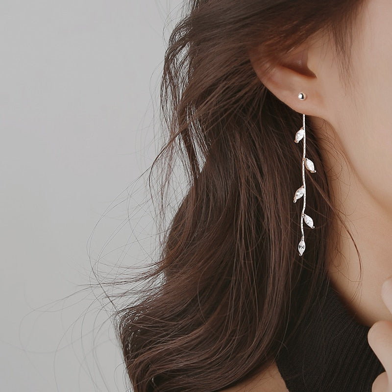 Hot New Silver Color Needle Willow Leaf Earrings Female Fashion Jewelry Temperament Simple Long Tassel Earrings For Women Gift