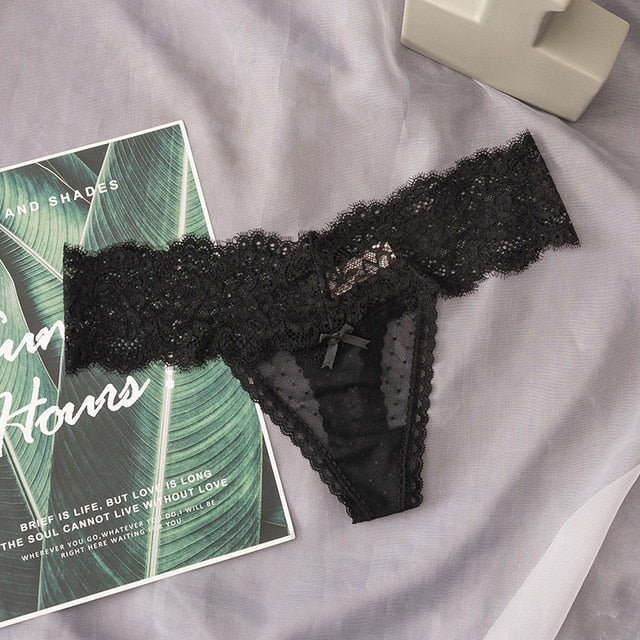 Sexy Lace Thong Womens Panties Seamless T Panty Mesh Underpant Floral G-String Ladies Lingerie Women Transparent Erotic Panties