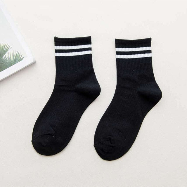 Funny Cute Japanese High School Girls Cotton Loose Striped Crew Socks Colorful Women Sox Harajuku Designer Retro Yellow White