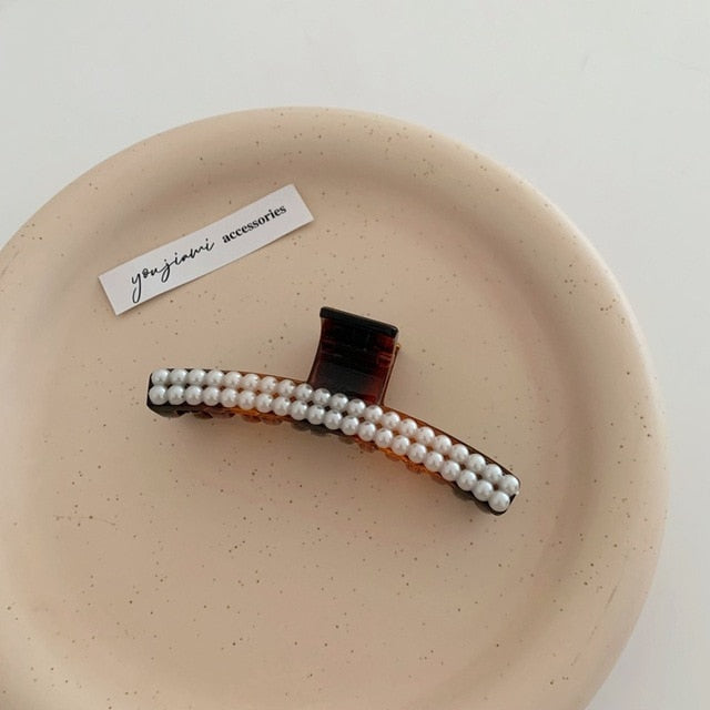 AOMU 2020 New Hyperbole Big Pearls Acrylic Hair Claw Clips Big Size Makeup Hair Styling Barrettes for Women Hair Accessories
