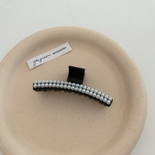 AOMU 2020 New Hyperbole Big Pearls Acrylic Hair Claw Clips Big Size Makeup Hair Styling Barrettes for Women Hair Accessories